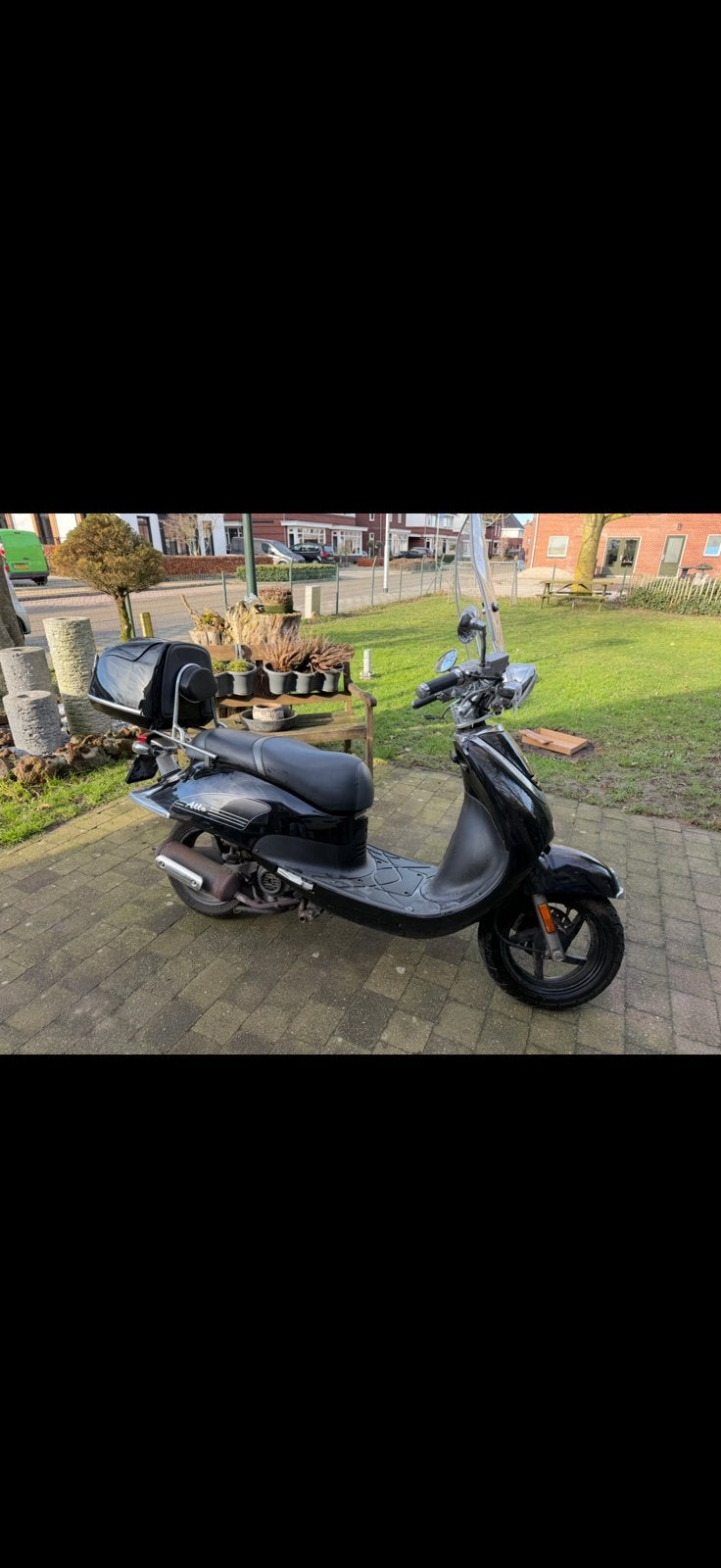 Sym Allo Scooter - Zwart, inclusief windscherm en topkoffer, Fietsen en Brommers, Ophalen, Gebruikt, Maximaal 45 km/u, Allo