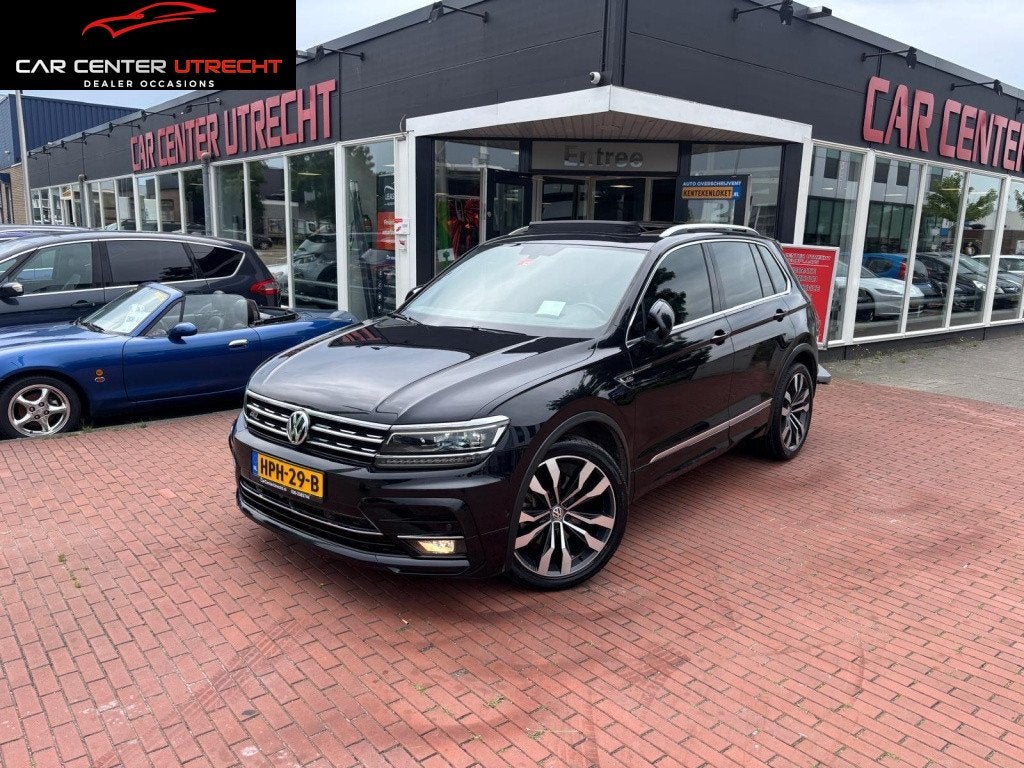 Volkswagen Tiguan 2.0 TSI 4MOTION HIGHLINE BUSINESS R 220PK!, Auto's, Volkswagen, Bedrijf, Te koop, Tiguan, 360° camera, ABS, Achteruitrijcamera