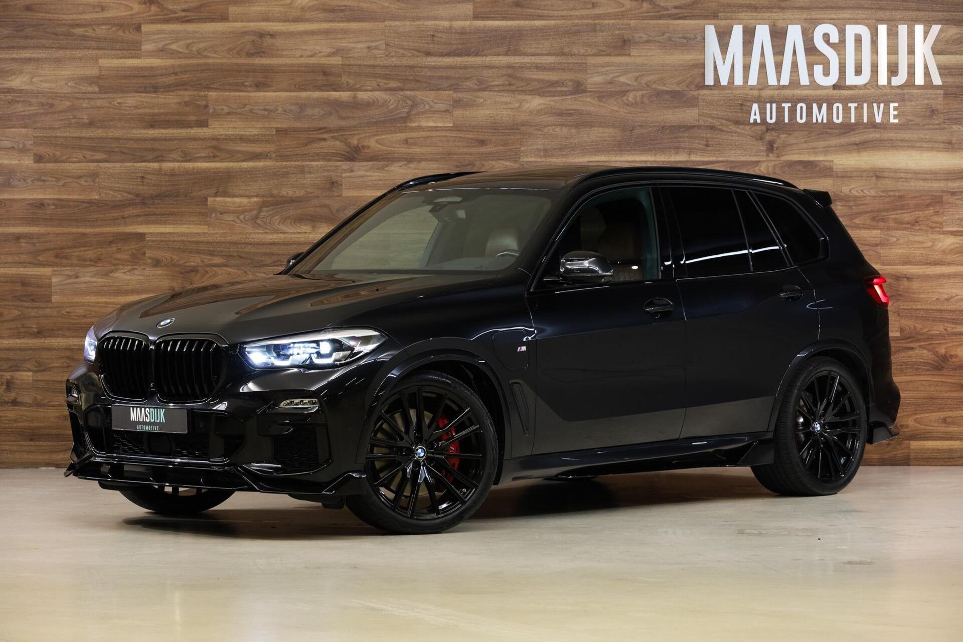 BMW X5 xDrive45e M-Sport|Pano|M Seats|HUD|360|Aero|ACC|Lucht, Automaat, Gebruikt, 394 pk, Zwart