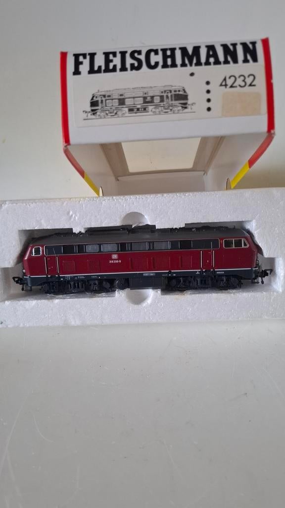 FLEISCHMANN LOK 4232 +OVP, Hobby en Vrije tijd, Fleischmann, Ophalen of Verzenden, Zo goed als nieuw, Gelijkstroom