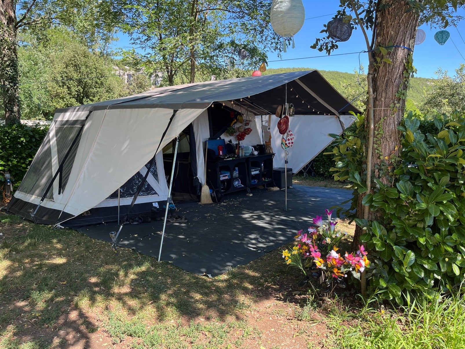 Jamet Easy (Duo XL) met luifel en voortent, incl. koelkast, Caravans en Kamperen, Vouwwagens, Ophalen, Jamet, Tot en met 2, Beige