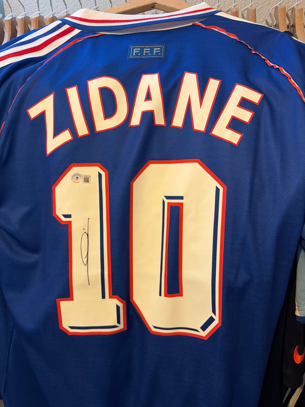 Vintage Frankrijk Zidane 10 WK 1998 Thuisshirt Gesigneerd, Sport en Fitness, Voetbal, Maat XL, Ophalen of Verzenden, Zo goed als nieuw