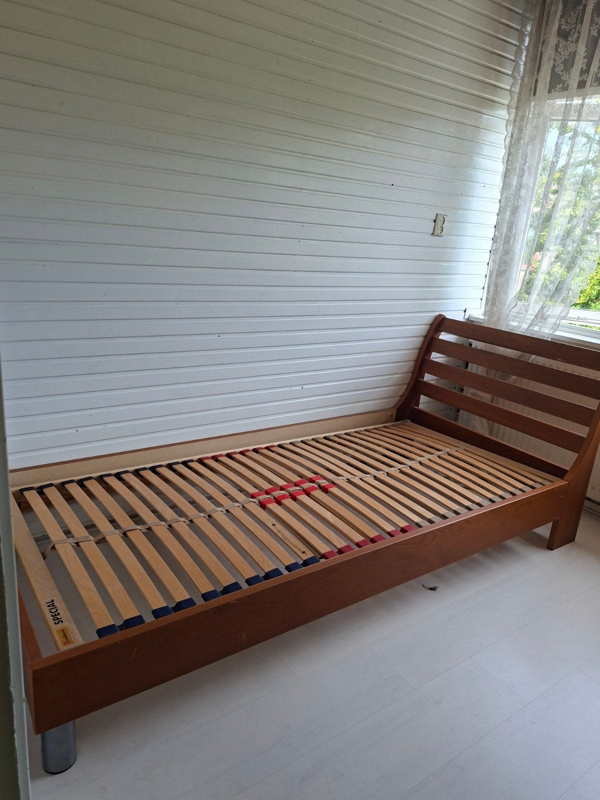 Gebruikt 1-persoonsbed 97,5 x 218 cm met lattenbodem, Ophalen, 85 tot 100 cm, Gebruikt, Lattenbodem