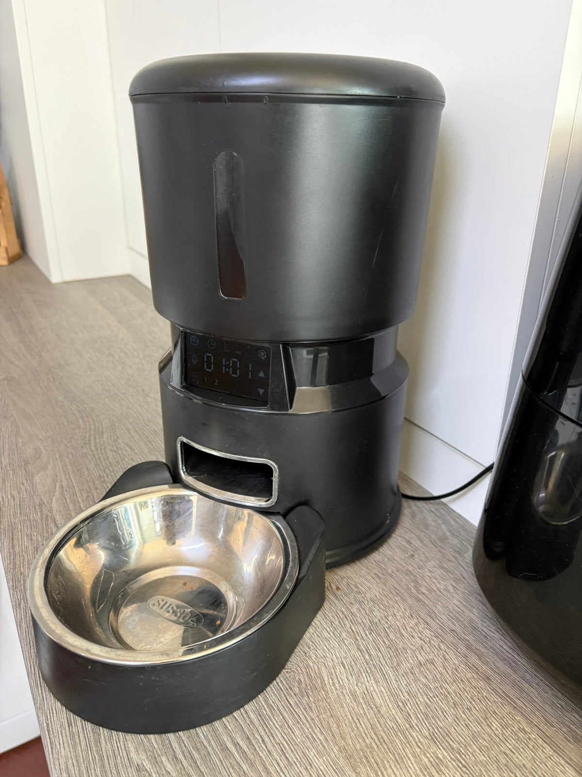 Automatische voerbak instelbaar, Ophalen of Verzenden, Anti-knoei, Zo goed als nieuw