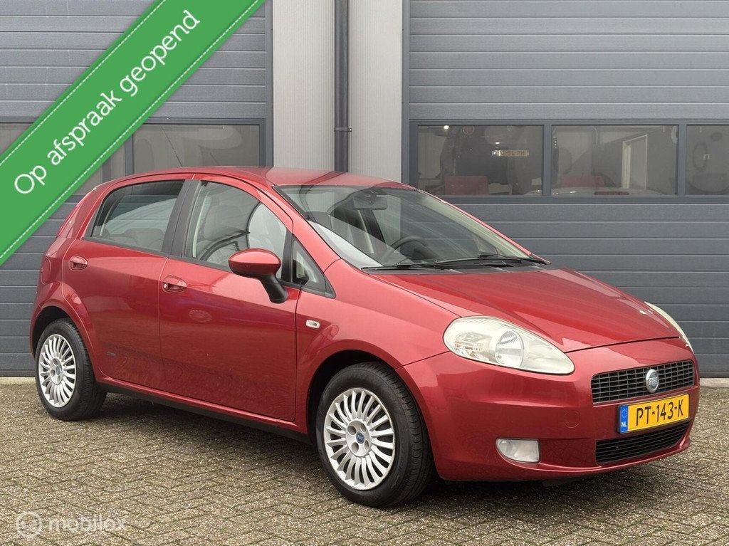 Fiat Grande Punto 1.4 Active Uitvoering _ NL Auto 141.Dkm, Voorwielaandrijving, 40 €/maand, 4 cilinders, 400 kg