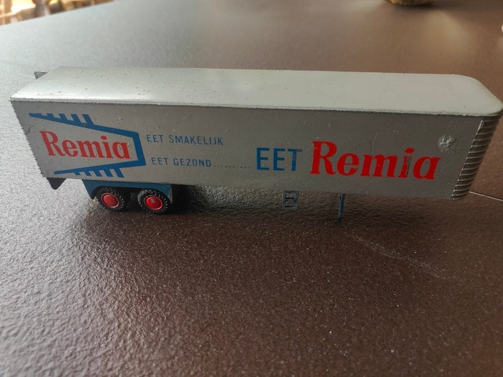 lion car 36 en 37, Verzamelen, Ophalen of Verzenden, Gebruikt, Auto's