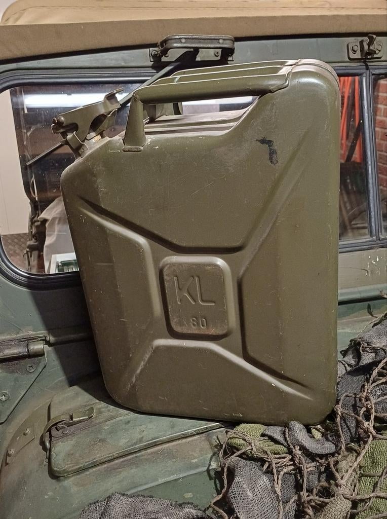 Landmacht jerrycan uit 1980 - Neka - Daf, Verzamelen, Militaria | Algemeen, Ophalen of Verzenden