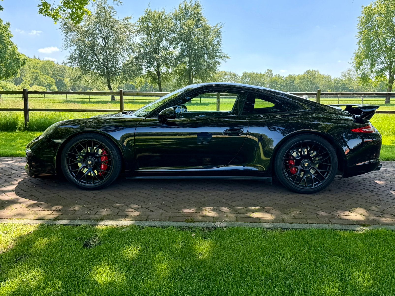 Porsche 911 GTS Coupe - Approved, Auto's, Automaat, 4 stoelen, Zwart, 11 km/l