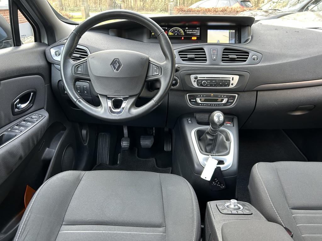 Renault Grand Scénic 1.2 TCe 130pk Limited Navi, Trekhaak,, Gebruikt, 4 cilinders, Met garantie (alle), 132 pk