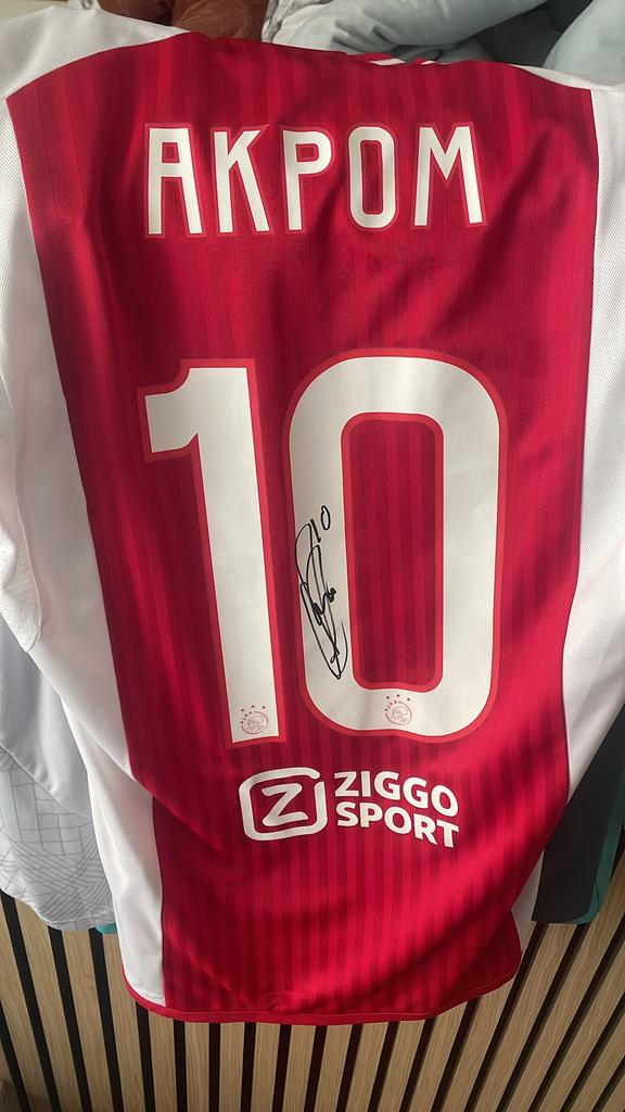Ajax voetbal shirt gesigneerd door Akpom, Ophalen, Zo goed als nieuw, Ajax, Shirt