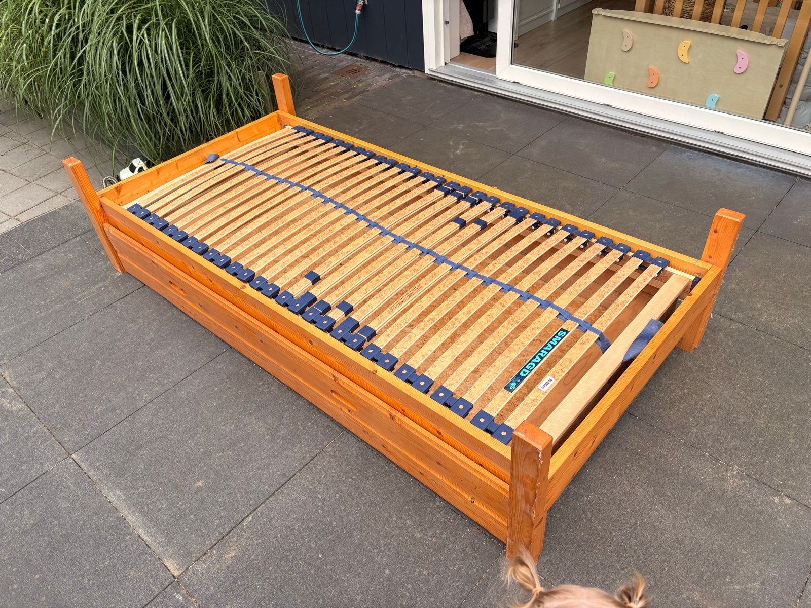 Eenpersoonsbed met uitschuifbaar logeerbed, Ophalen, Gebruikt, 90 cm, Eenpersoons