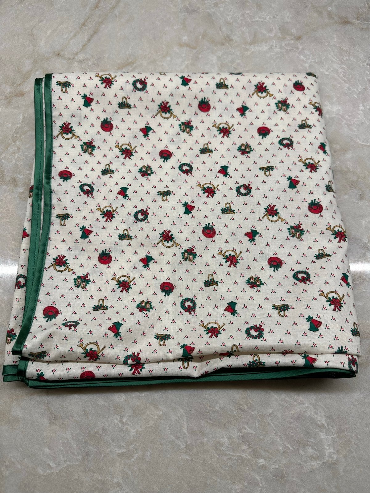 Mooi kerst tafelkleed 115x115 cm met groene rand, Vierkant, Sierrand, Ophalen of Verzenden, Zo goed als nieuw