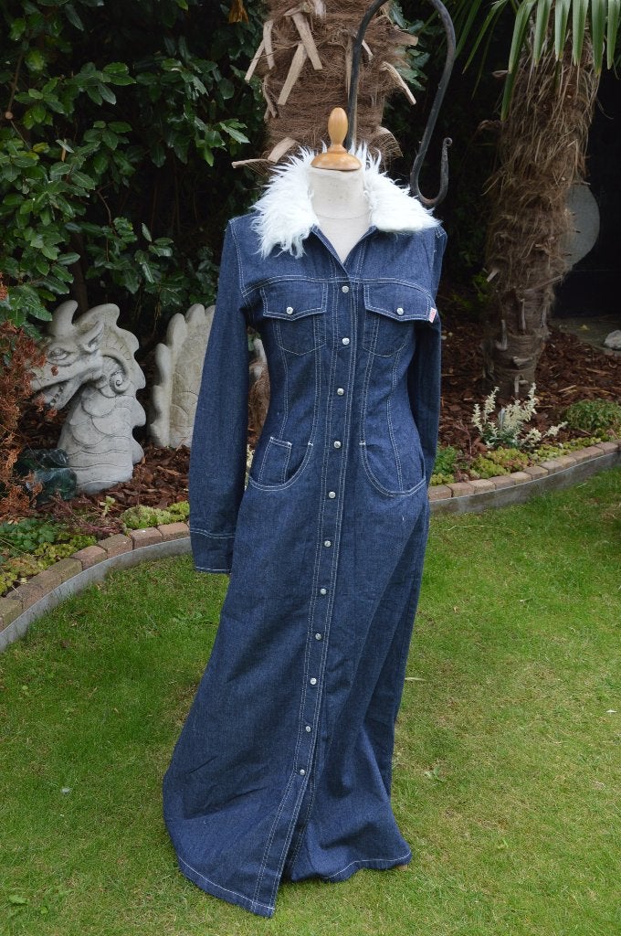 Nieuwe spijkerjurk met drukknopen: Boxy`s denim services BXS, Kleding | Dames, Jurken, Blauw, Ophalen of Verzenden, Zo goed als nieuw