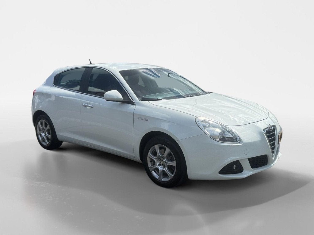 Alfa Romeo Giulietta 1.4 T Distinctive | Parkeersensoren | C, Auto's, Voorwielaandrijving, 12 maanden, Stof, Gebruikt