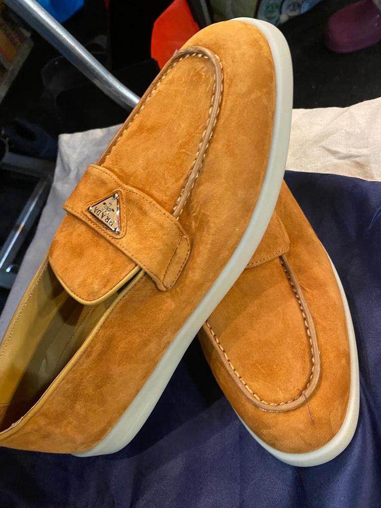 Prada schoenen maat 41, Ophalen of Verzenden, Gedragen, Overige kleuren, Overige typen