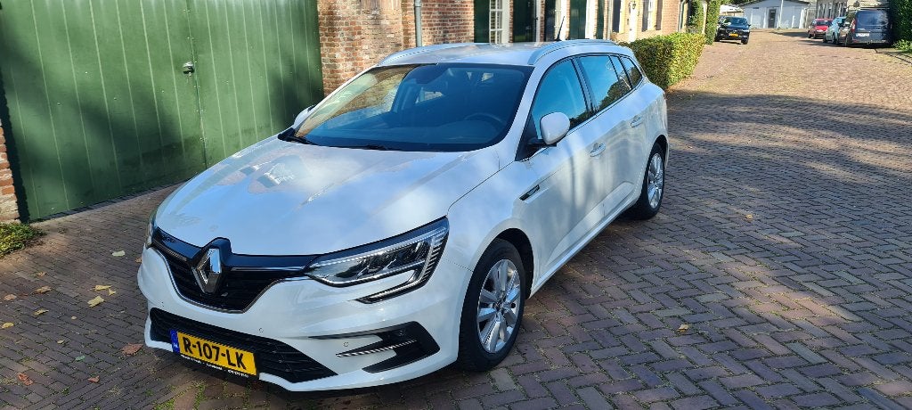 Renault Mégane 1.3 TCe 140pk GPF 2021 Wit, Auto's, Voorwielaandrijving, Stof, Zwart, 4 cilinders