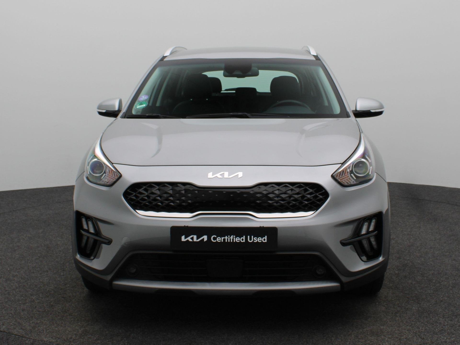 Foto 3 van Kia Niro 1.6 GDi Hybrid DynamicLine | Navigatie | Climate Co
