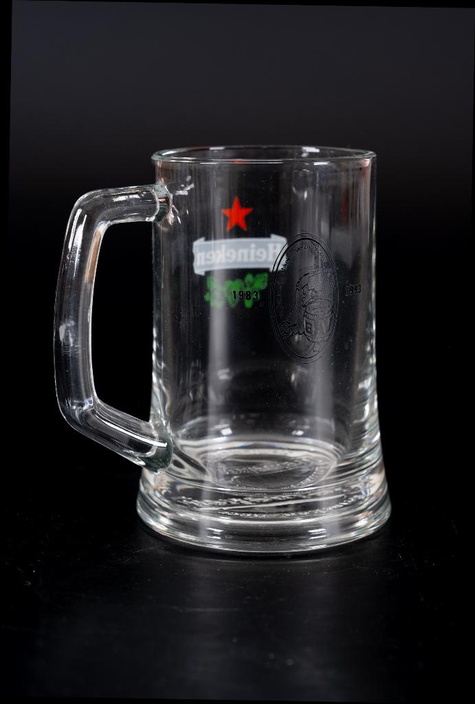 Heineken dubbeldruk pul B.A.V. 1983-1993, Verzamelen, Biermerken, Ophalen of Verzenden, Gebruikt, Pul(len), Heineken