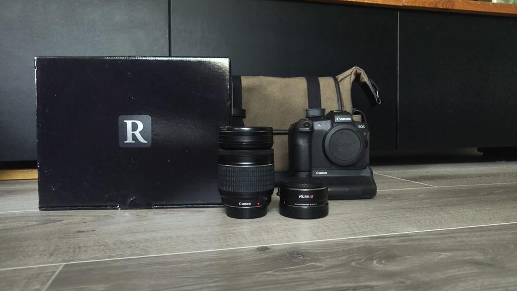 Canon Eos R met toebehoren, Ophalen, Zo goed als nieuw