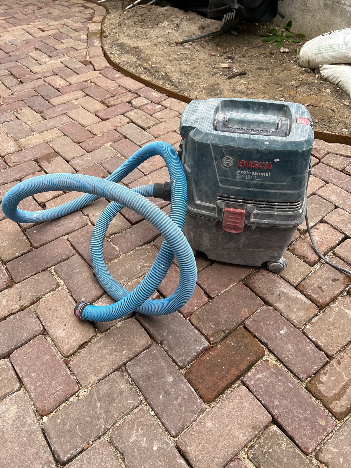 Bosch Professional GAS 15 PS stofzuiger - 3 jaar gebruikt, Witgoed en Apparatuur, Gebruikt, Bosch, Industriële stofzuiger, Minder dan 1200 watt