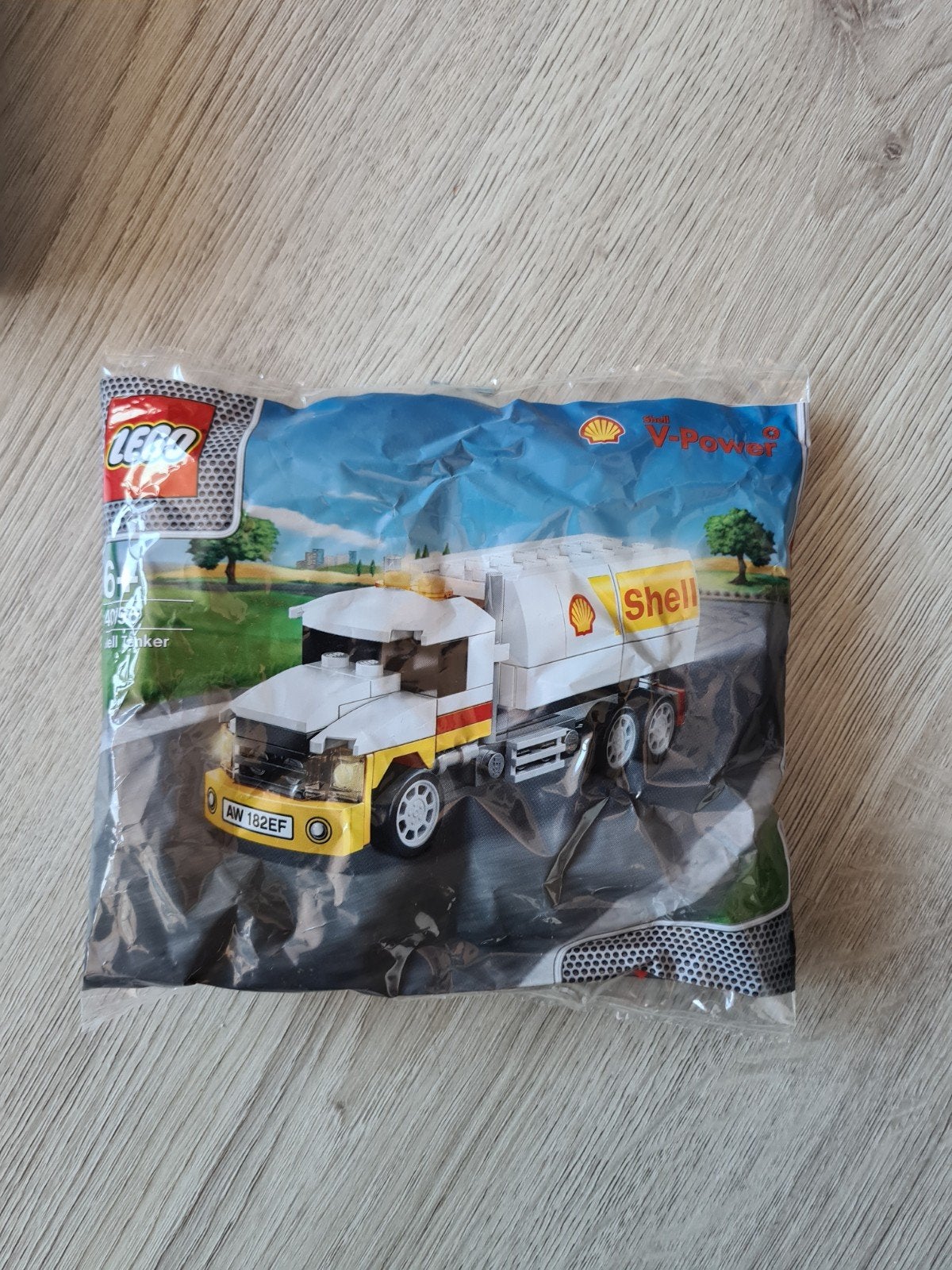 Nieuw in verpakking: LEGO Shell Tankwagen 40196, Overige thema's, Lego, Nieuw, Ophalen of Verzenden