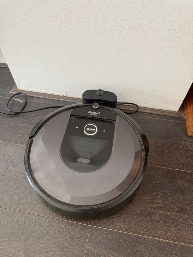Roomba i7, Witgoed en Apparatuur, Stofzuigers, Ophalen, Overige merken, Gebruikt, Bedienbaar via app