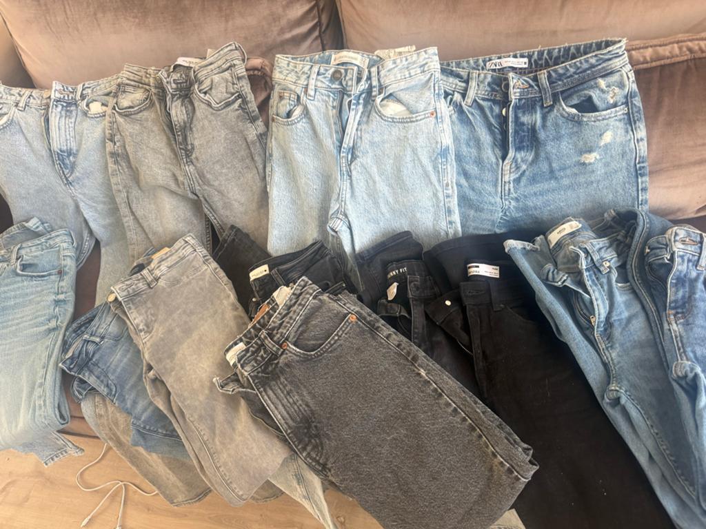 Grote partij dames jeans - diverse maten en kleuren, Kleding | Dames, Spijkerbroeken en Jeans, Ophalen of Verzenden, Zo goed als nieuw