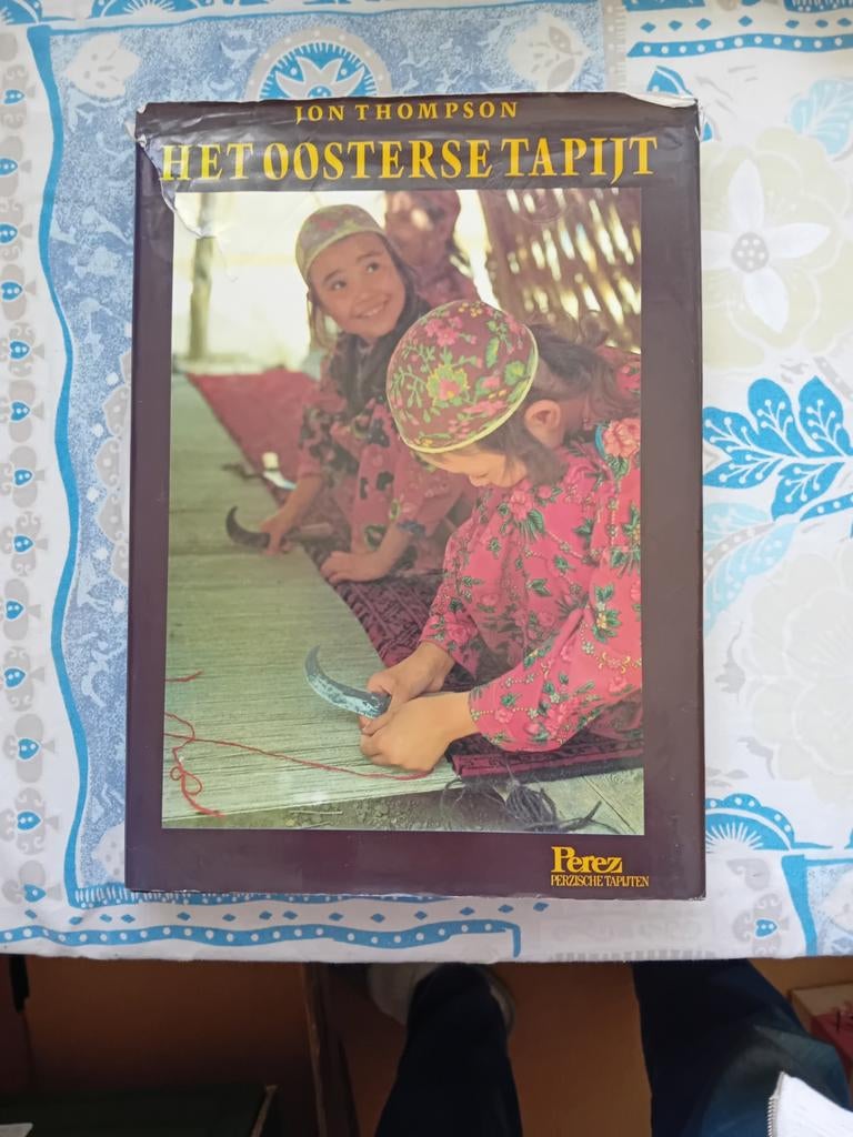 Het Oosterse Tapijt - Jon Thompson, Boeken, Ophalen of Verzenden, Zo goed als nieuw, Overige onderwerpen, Jon Thompson