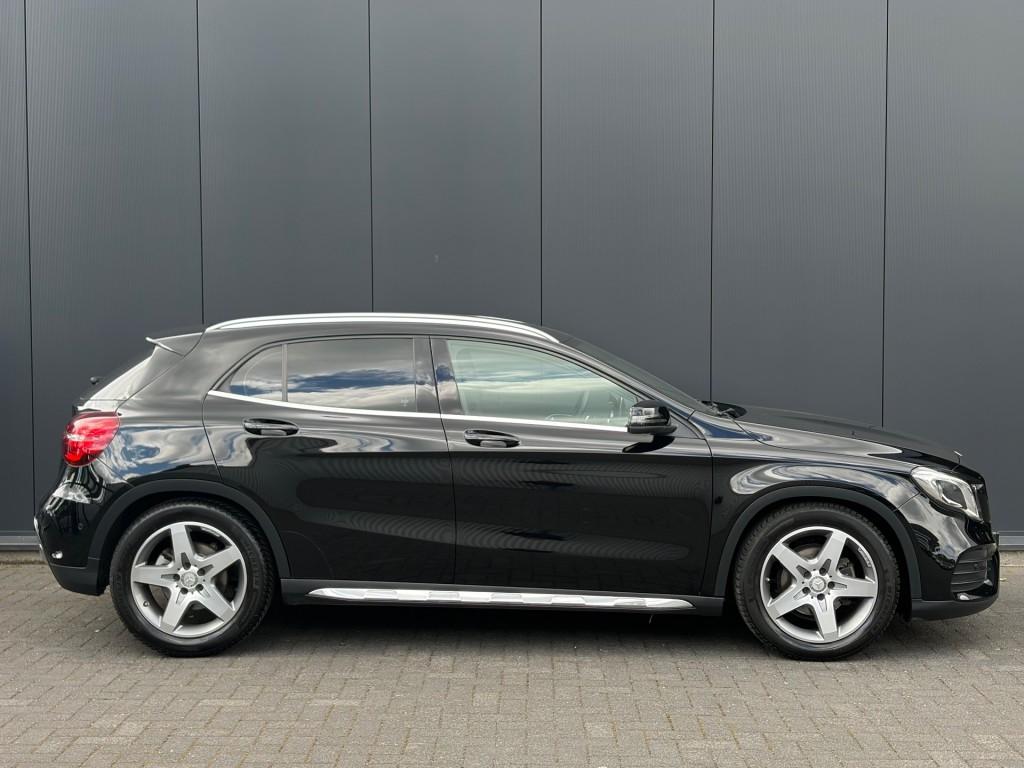 Mercedes-Benz GLA GLA 180 AMG Line Aut. Navi Camera Cruise P, Automaat, Gebruikt, 4 cilinders, 1335 kg