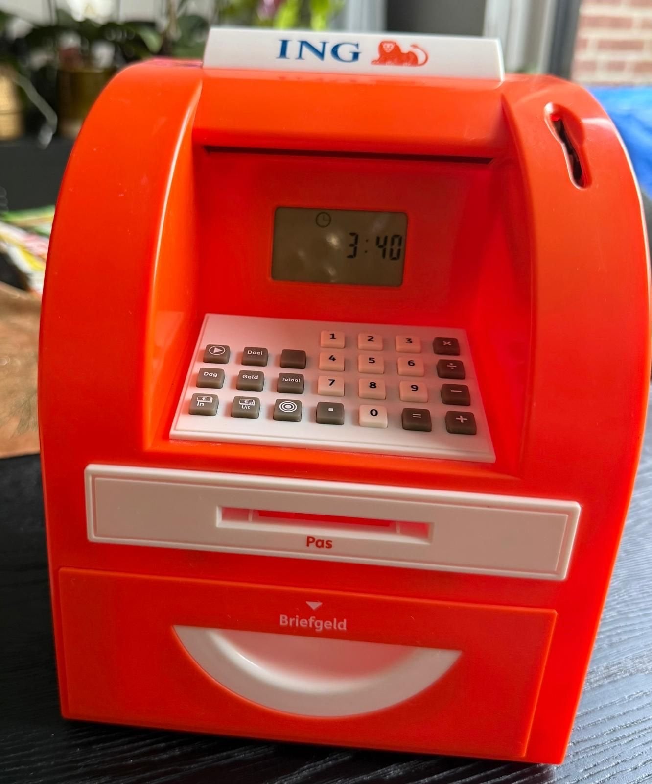 ING pinautomaat spaarpot met pasje, Verzamelen, Spaarpotten, Ophalen of Verzenden, Gebruikt, Kunststof, Overige thema's