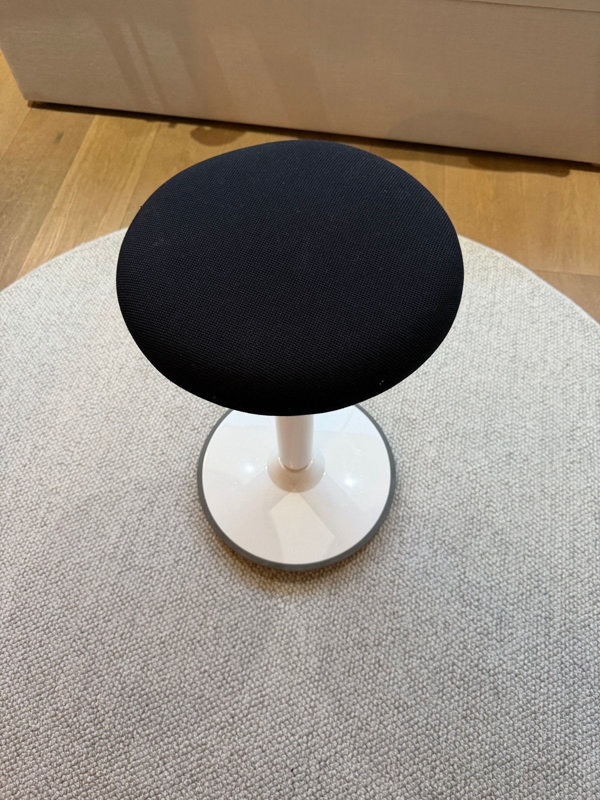 FULLY LUNA Ergonomische Wiebelkruk - Slim Zitten, Ophalen, Zwart, Zo goed als nieuw, Bureaukruk