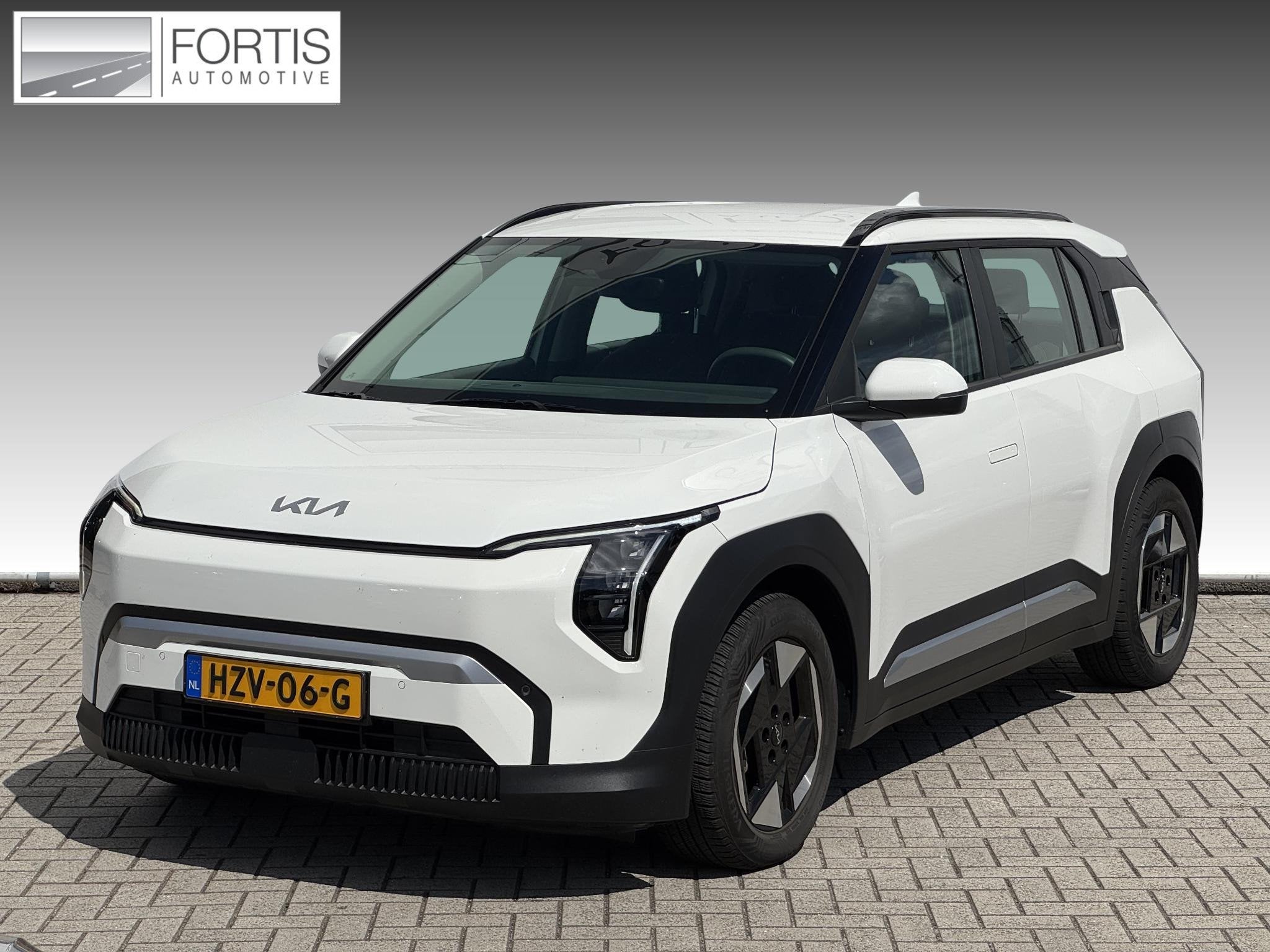 Kia EV3 Air 58.3 kWh NL-AUTO | 1STE EIGENAAR | SOH 100%, EV3, Stof, Gebruikt, 1700 kg