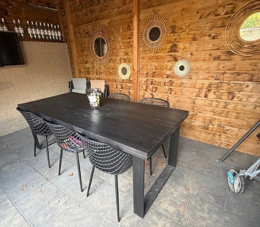 Gratis houten eettafel zonder stoelen, Huis en Inrichting, Ophalen, Gebruikt, 50 tot 100 cm, 150 tot 200 cm