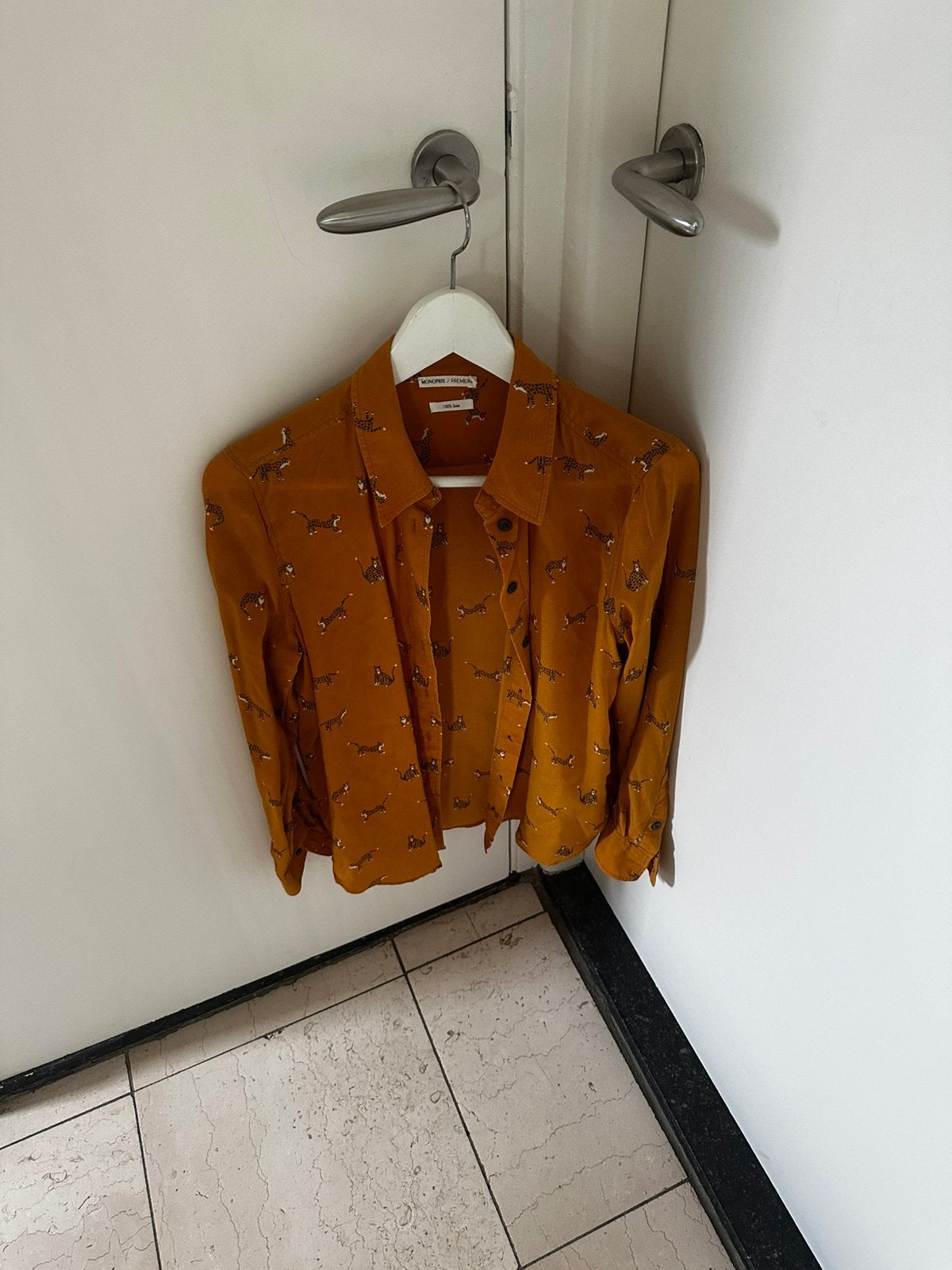 Monoprix premium zijden blouse maat 38, Kleding | Dames, Verzenden, Zo goed als nieuw, Maat 38/40 (M)