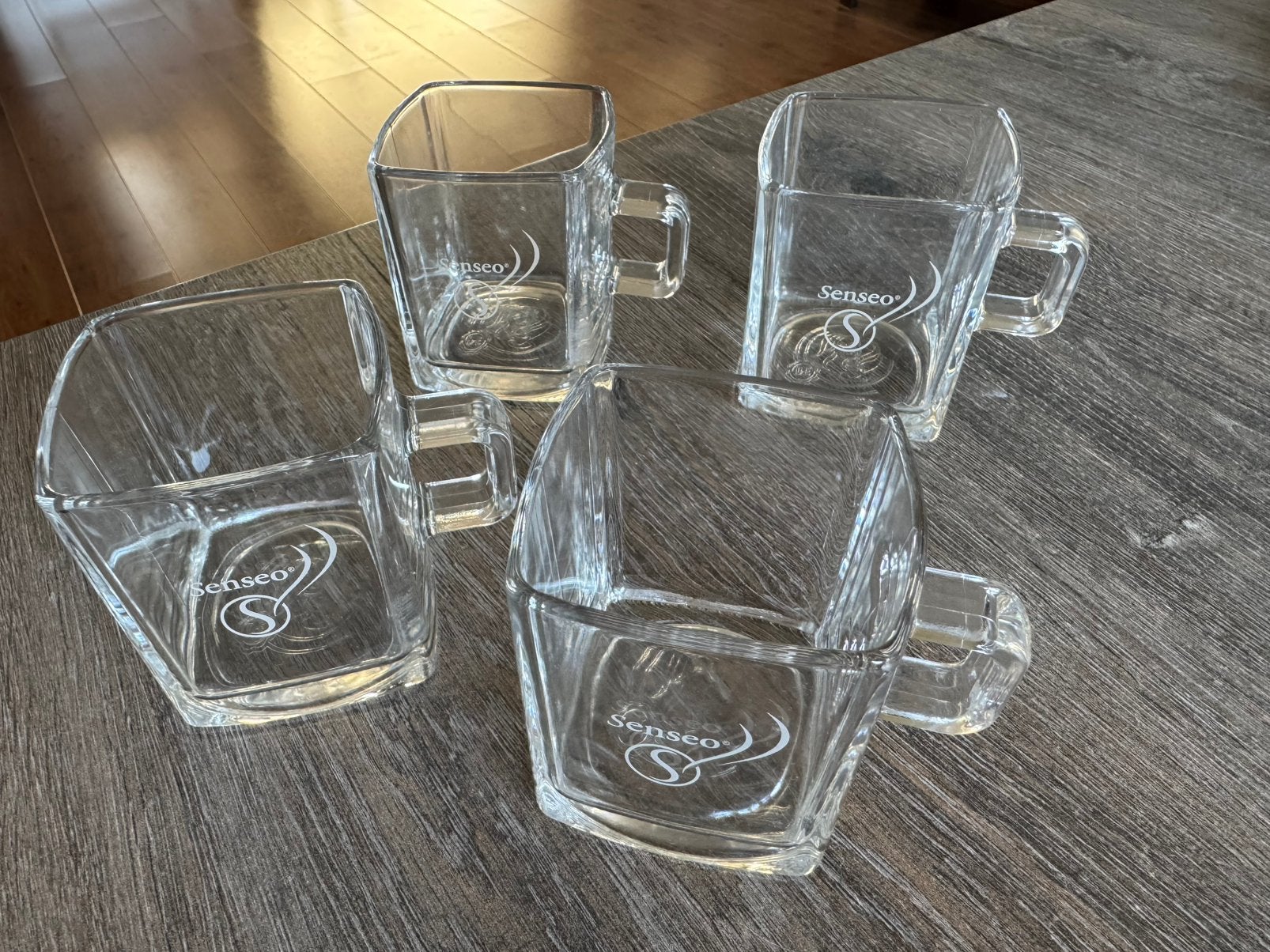 Douwe Egberts Senseo 4 vierkante glazen, Glas of Glazen, Ophalen of Verzenden, Overige stijlen, Glas