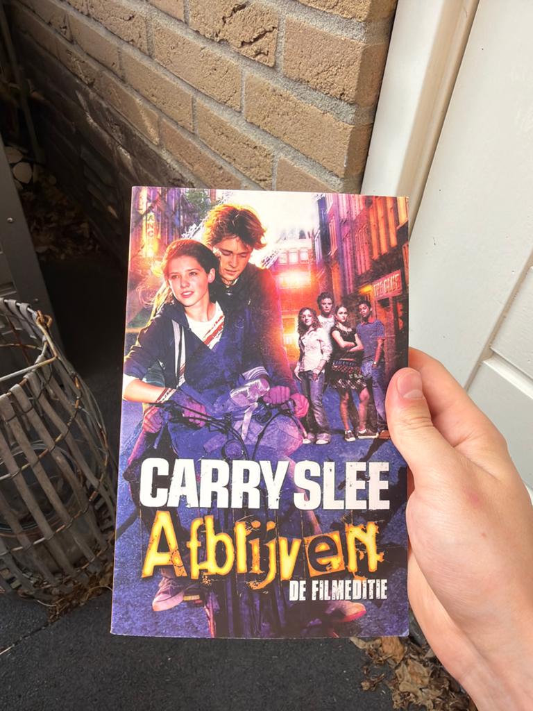 Carry Slee - Afblijven (De Filmeditie), Ophalen of Verzenden, Gelezen, Fictie