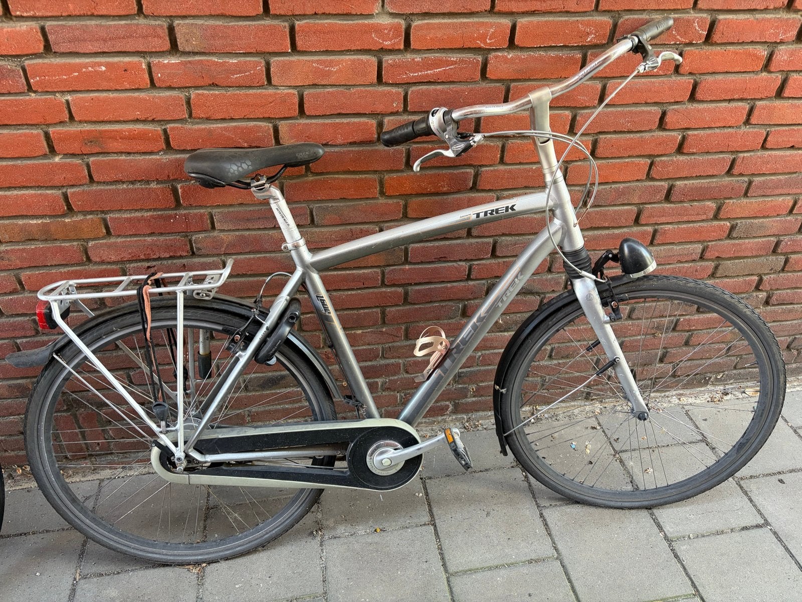Trek L1600 Leisure herenfiets, Fietsen en Brommers, Fietsen | Heren | Herenfietsen, Gebruikt, Velgrem, Versnellingen, 53 tot 57 cm