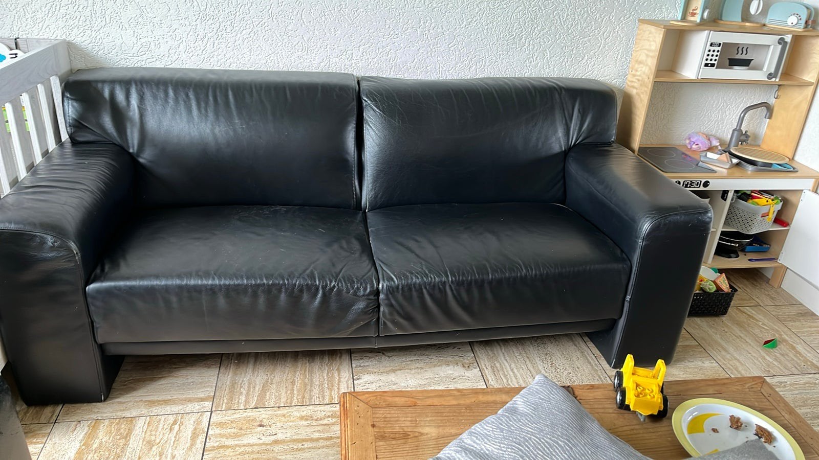 2x zwart Leren driezits bankstel, Huis en Inrichting, Banken | Bankstellen, Ophalen, Zo goed als nieuw, 75 tot 100 cm