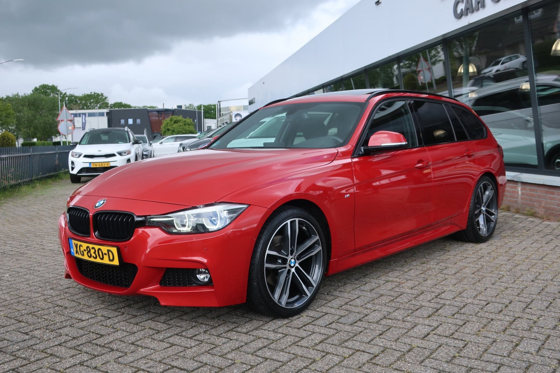 BMW 3-serie Touring 320i Edition M Sport Shadow Executive 1e, Auto's, BMW, Automaat, 1998 cc, Achterwielaandrijving, 4 cilinders