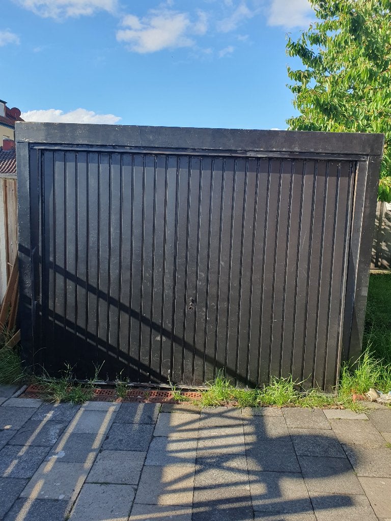 Garagebox, Ophalen, Gebruikt