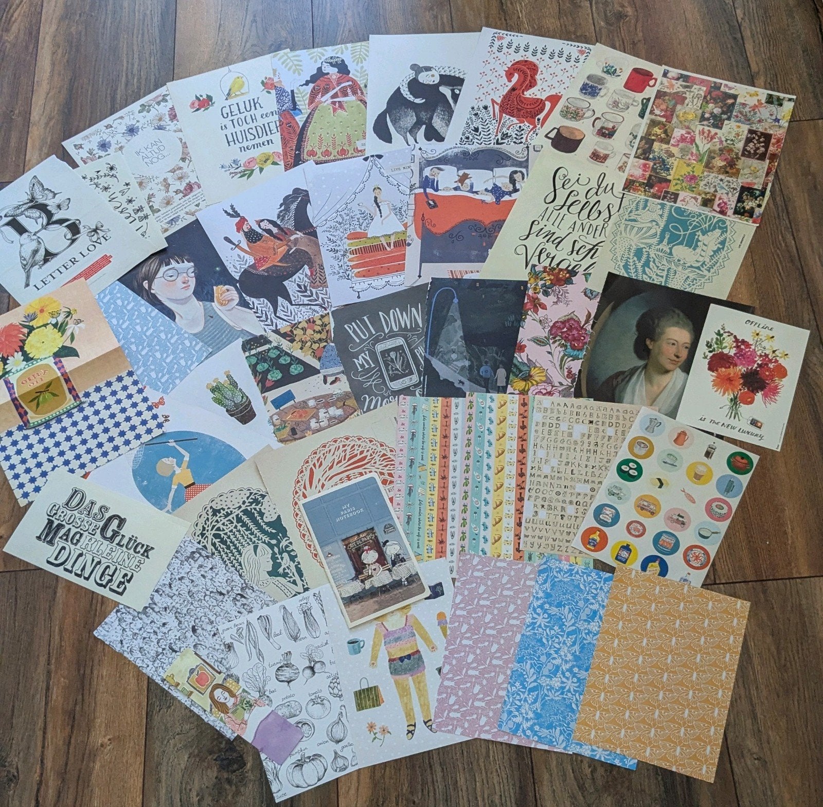 Flow grote set papieren junk journal, Hobby en Vrije tijd, Scrapbooking, Ophalen