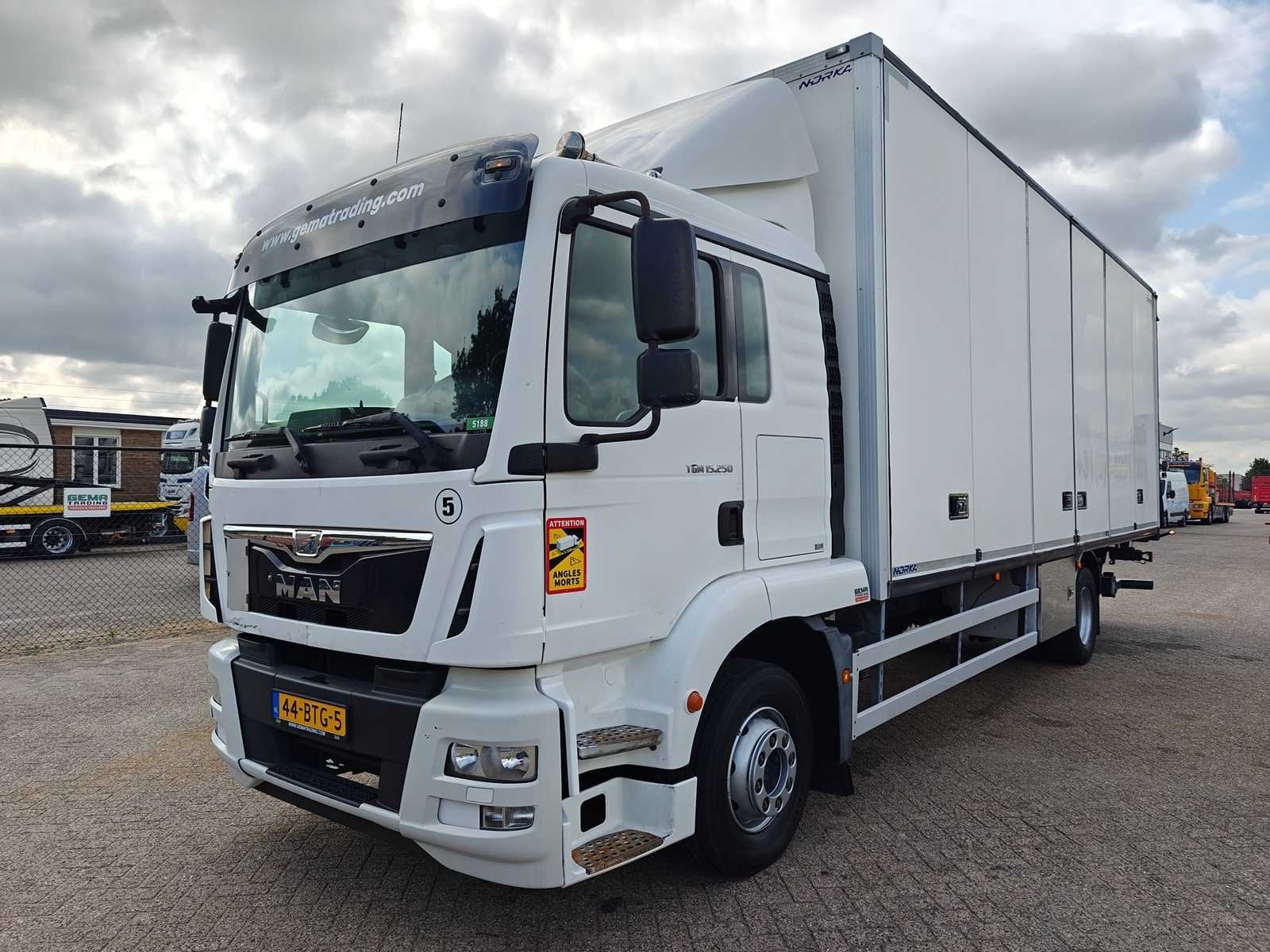 2014 MAN TGM 15.250 Vrachtwagen, Auto's, 14 km/l, Bedrijf, 2 stoelen, Geïmporteerd