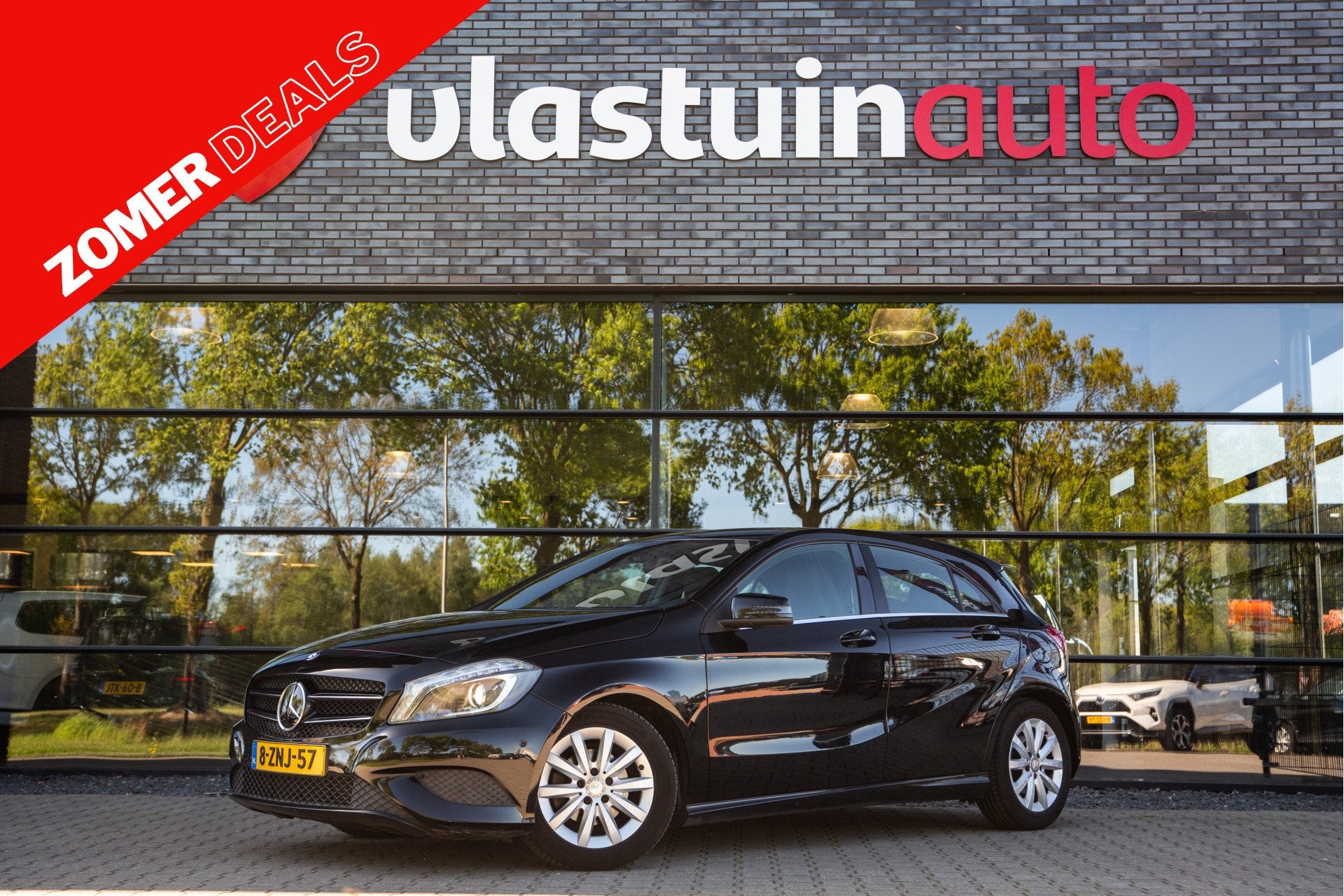 Mercedes-Benz A-Klasse 180 Ambition , Led, Cruise control, N, Voorwielaandrijving, Gebruikt, 4 cilinders, Leder en Stof