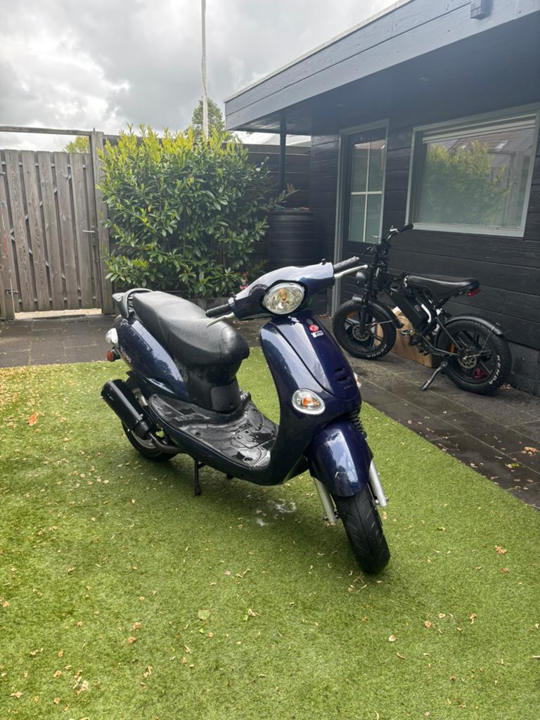 Kymco Yup 50, Fietsen en Brommers, Scooters | Kymco, Ophalen, Gebruikt, Overige modellen, Maximaal 45 km/u