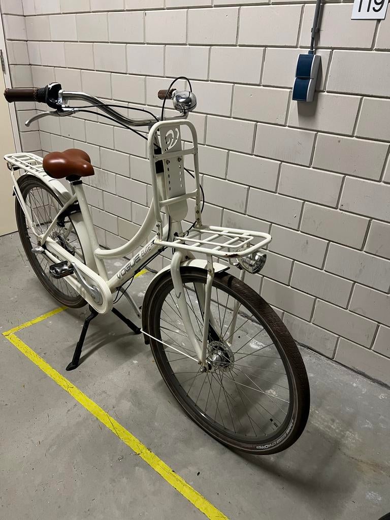 Vogue Elite 28 inch Damesfiets - Zo goed als nieuw, Overige merken, Terugtraprem, Ophalen of Verzenden, Zo goed als nieuw