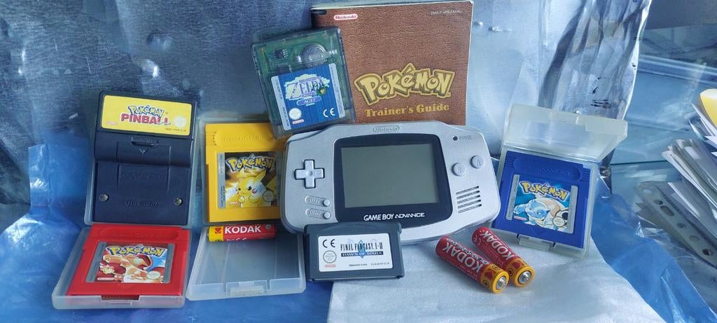 Nintendo Advance en Retro Pokemon Yellow Red en Blue Games, Ophalen of Verzenden, Game Boy Advance, Gebruikt, Met games