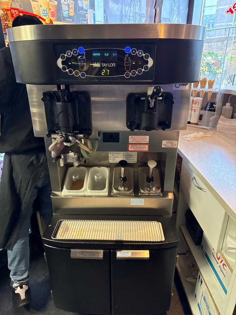 Taylor C606-58 Softijsmachine - Gebruikt, Witgoed en Apparatuur, IJsmachines, Ophalen of Verzenden, Gebruikt