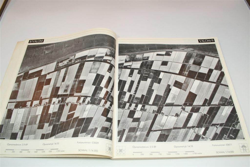 Foto-atlas Groningen — Luchtfoto\'s van de Hele Provincie, Ophalen of Verzenden, Gelezen