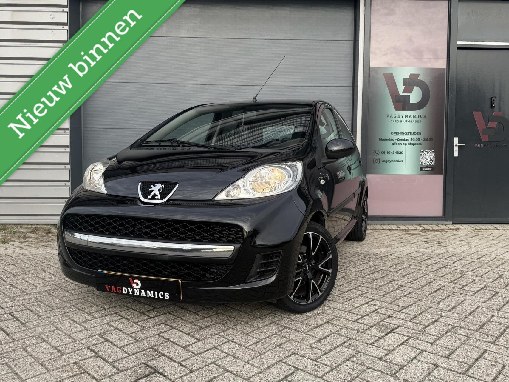 Peugeot 107 1.0-12V Black & Silver 5DRS NAP ISOFIX Airco, Voorwielaandrijving, Euro 5, 4 stoelen, Origineel Nederlands