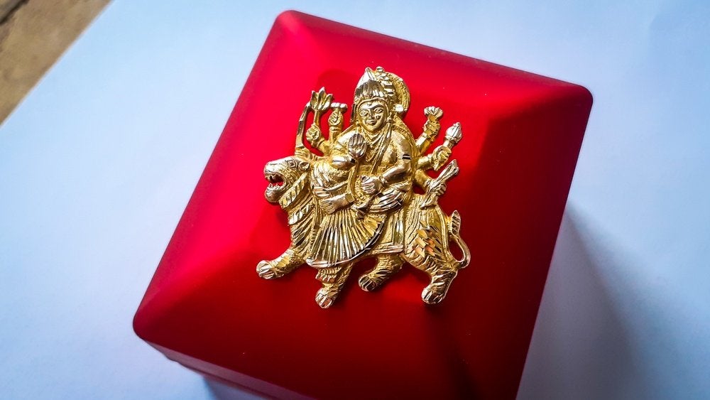 18 karaat gouden hanger - Hindoe godin Durga - Doerga, Ophalen, Overige voorstellingen, Zo goed als nieuw, Goud